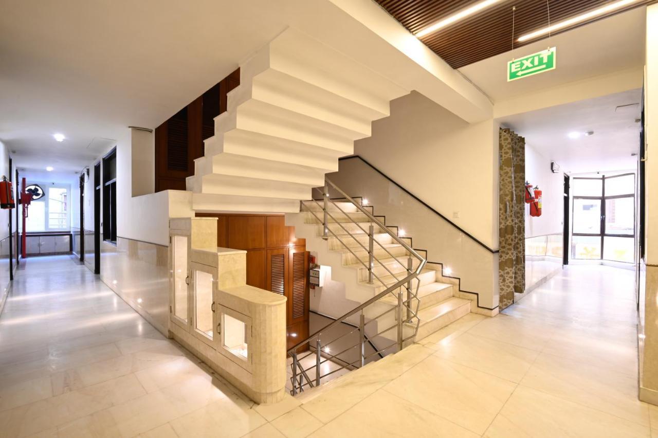 Hotel Baba Deluxe Near New Delhi Railway Station And City Center -By Rcg Hotels エクステリア 写真